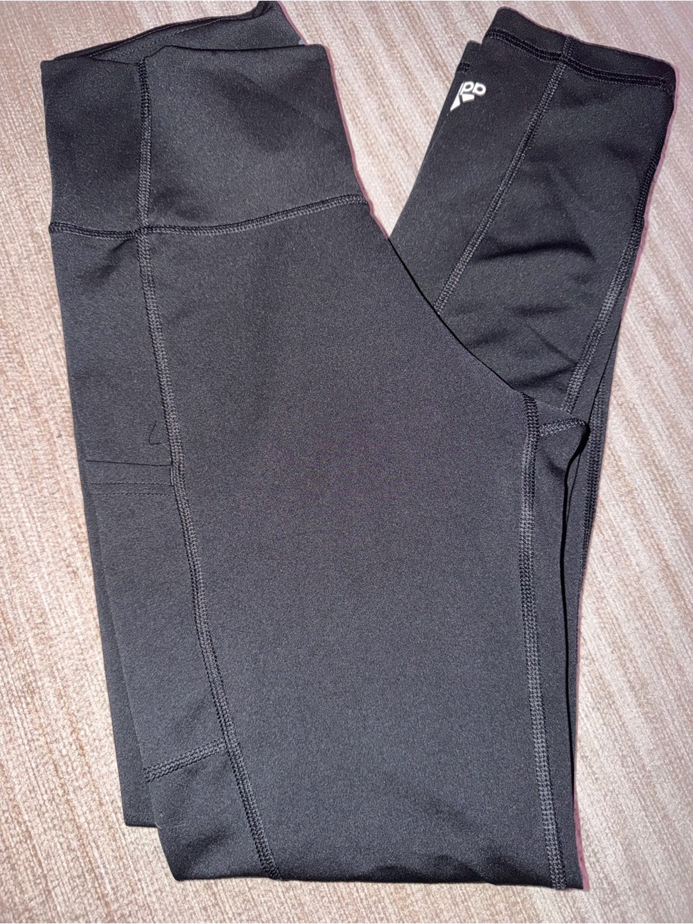 Adidas Black High-Waist Athletic Leggings with Side Pocket